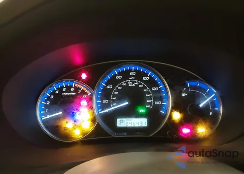 2010 Subaru Forester 2.5X Premium z USA, uszkodzony, nr VIN JF2SH6CC4AH785394